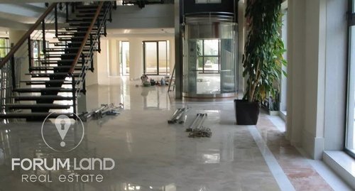 Forumland Real Estate, Επαγγελματικός χώρος 1.005τ.μ.