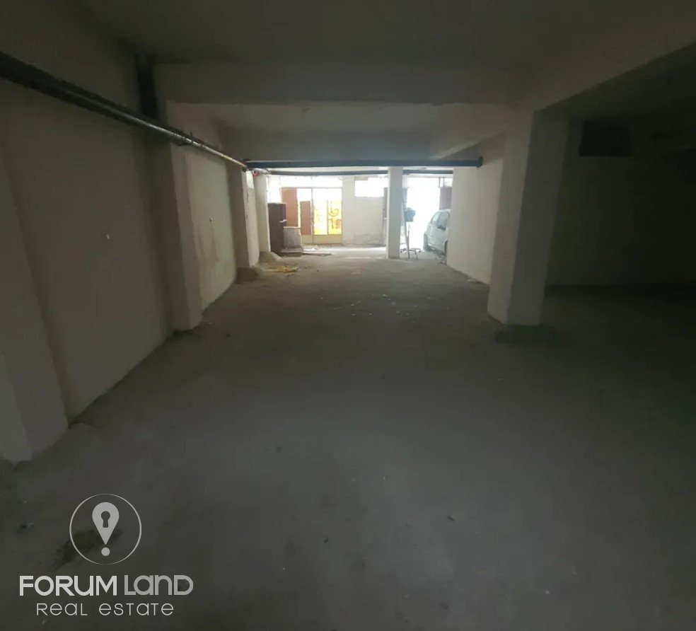 Forumland Real Estate, Αποθήκη