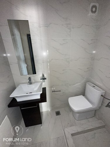 Forumland Real Estate, bathroom
