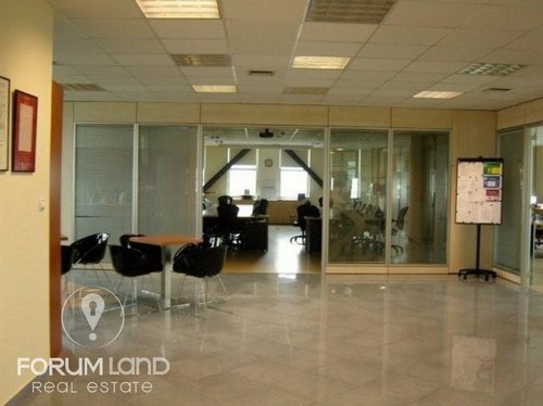 Forumland Real Estate, Επαγγελματικός χώρος 4.000τ.μ.