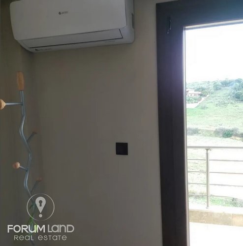 Forumland Real Estate, Roof air conditioner